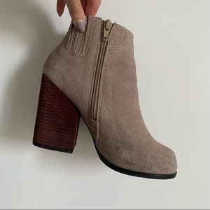 JEFFREY CAMPBELL Taupe Hanger Suede Raw Booties, Size 6